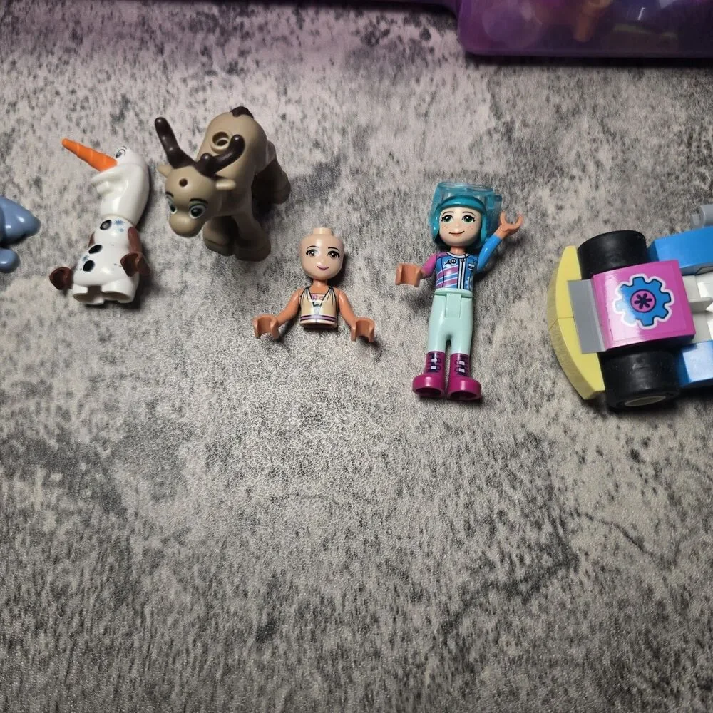 LEGO BULK LOT Friends Theme Minifigures Bricks Specialty Pieces in Purple Case